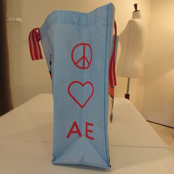 Peanuts/Snoopy 2024 AE Shopping Tote - Picture 4 of 13